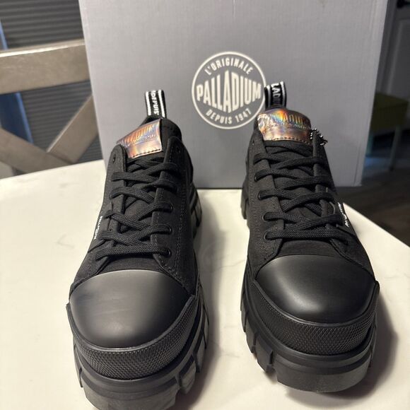 Palladium Revolt Lo TX Black/Black Platform Shoes Women's Size 10 NIB - Picture 1 of 11
